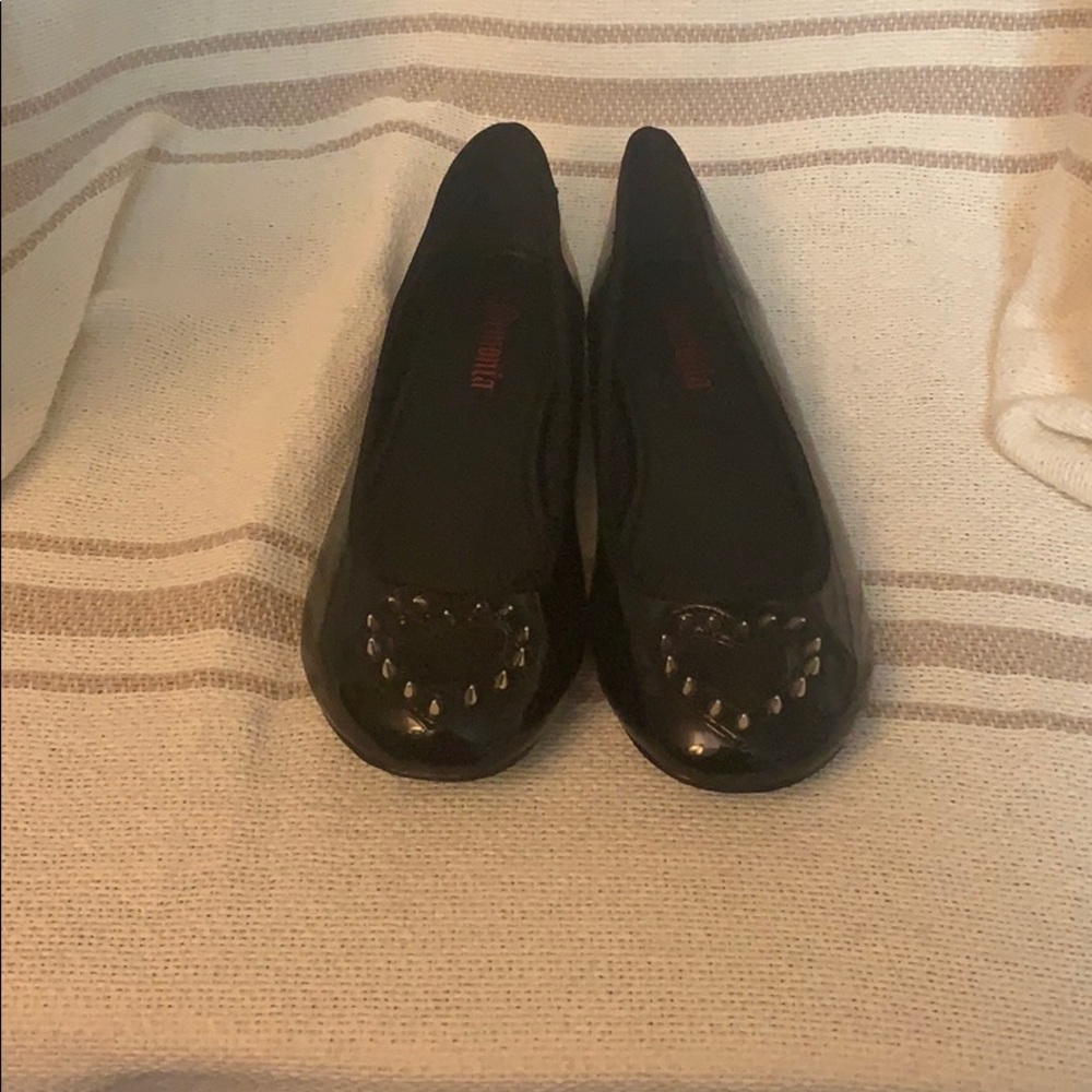Demonia flats